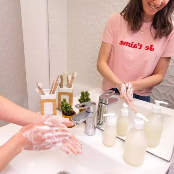 Gel lavant mains fleur de coton poudre à diluer de la marque Pimpant