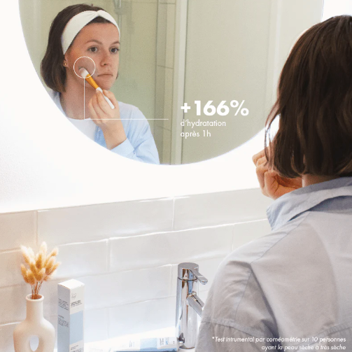 Un masque qui hydrate et repulpe les peaux déshydratées. Le Masque fraîcheur hydratant recharge la peau en eau pour une hydratation instantanée. Sa texture gel s'adapte à tous types de peaux et offre une sensation de fraîcheur immédiate.