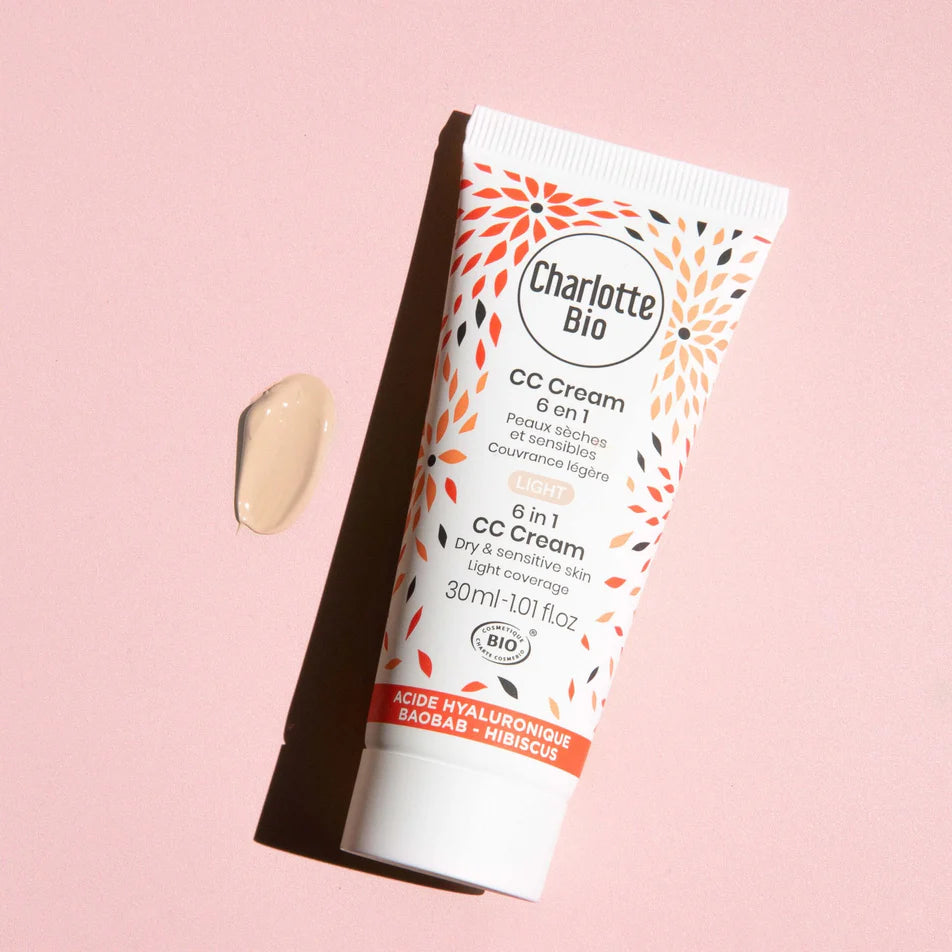 Une CC crème certifiée bio pour illuminer les peaux claires naturellement. Effet peau nue.