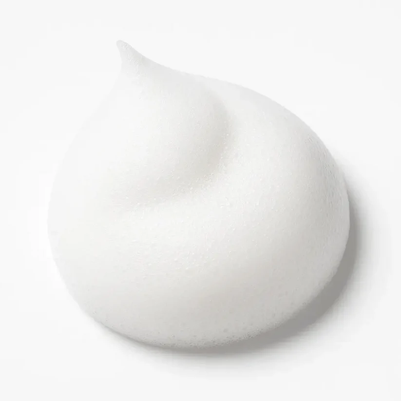 Mousse nettoyante visage de la marque Born To Bio