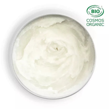 Ultra nourrissant, le Baume onctueux multiusages aux 5 huiles bio protège et répare la peau. Son association d'huiles végétales combine les propriétés adoucissantes du karité à celles régénérantes et antioxydantes des huiles d'abricot et d'avocat