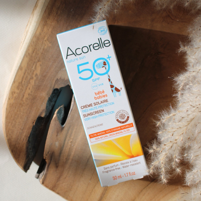 Une formule hypoallergénique enrichie en actifs protecteurs et apaisants, pour protéger efficacement la peau sensible des bébés dès 3 mois.
