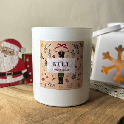 Bougie édition limitée de Noël - senteur Orange & Cannelle de la marque Kult Collection