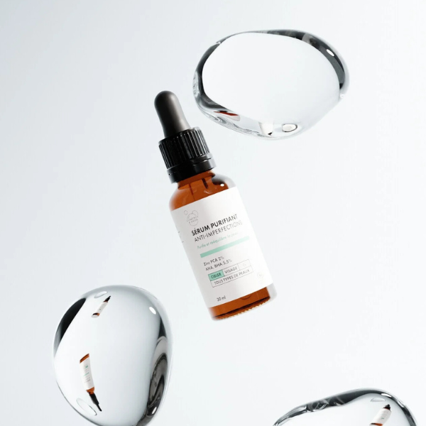 Un sérum qui rééquilibre la peau et diminue les imperfections.