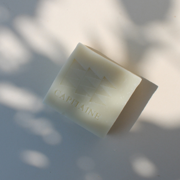 Mousse de rasage solide bio - Ecorce de Cédrat - Apaise & nourrit - Capitaine Cosmétiques - Made In France