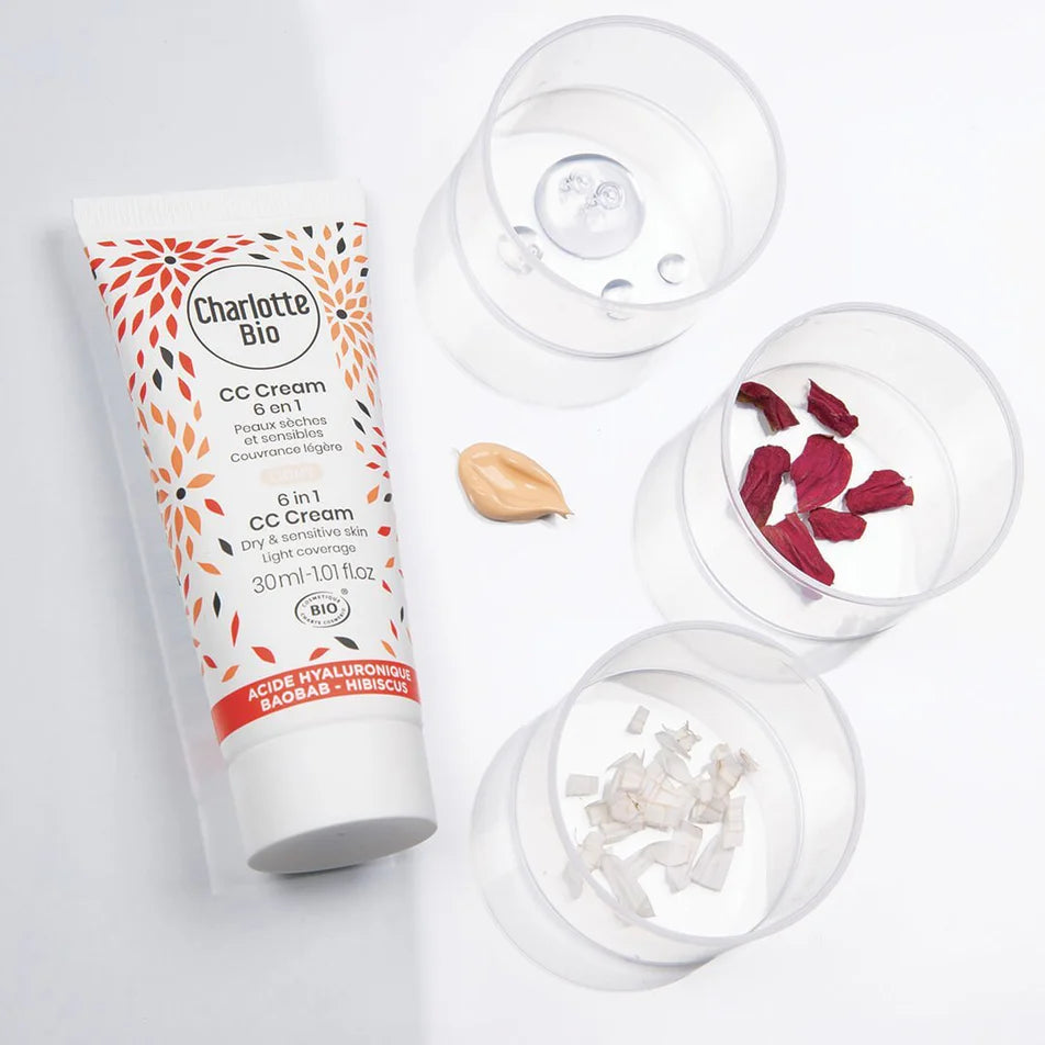 Une CC crème certifiée bio pour illuminer les peaux claires naturellement. Effet peau nue.